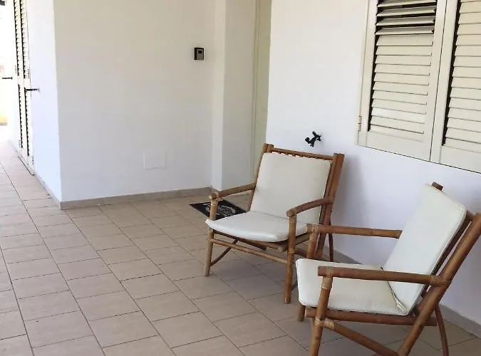 La Casa Di Marta 住宿加早餐酒店 马里内拉