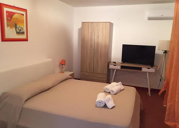 La Casa Di Marta 住宿加早餐酒店 马里内拉